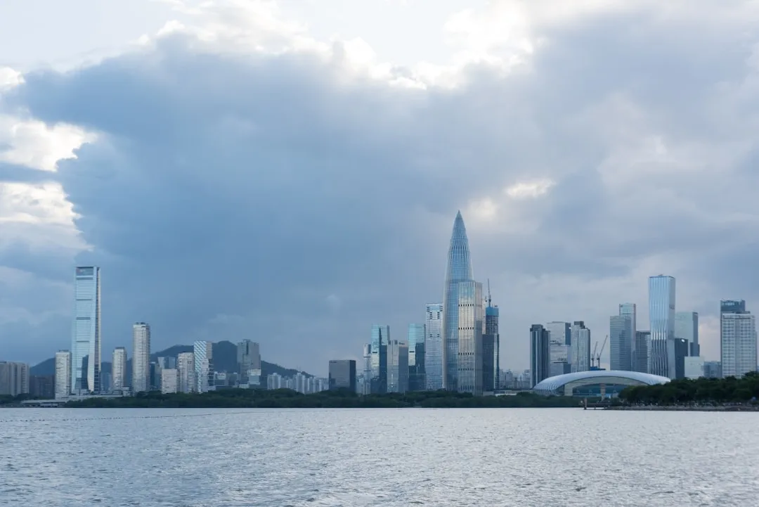 中小企业APP定制开发功能对比与成本效益分析