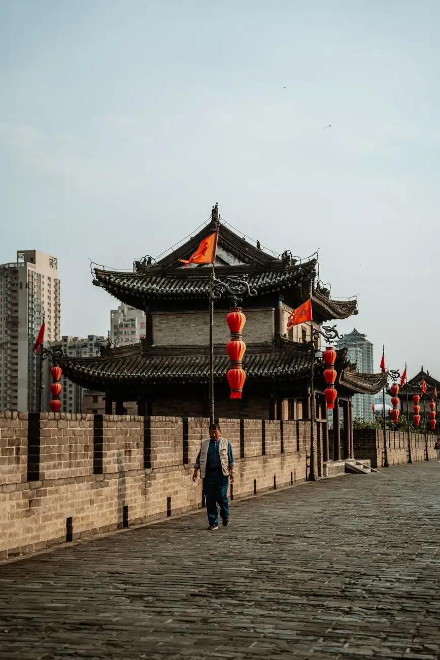 中小企业管理系统自定义开发的关键技术选型分析
